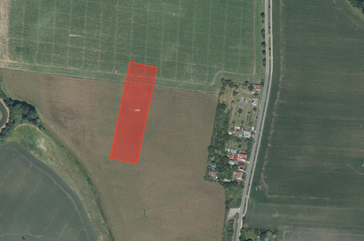 Prodej pole 9989 m²